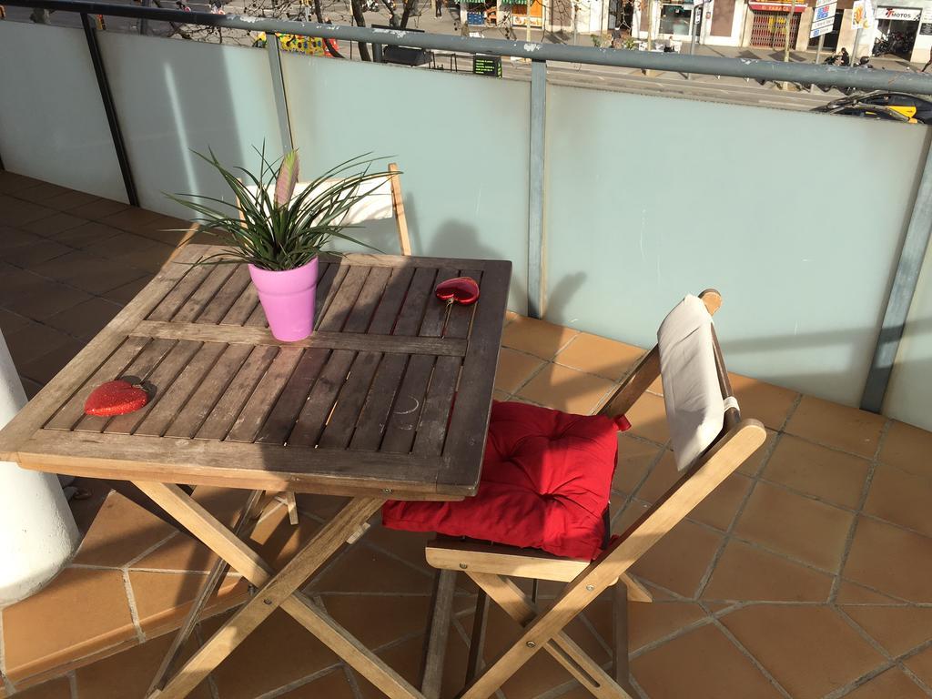 New & Sunny Apartment Barcelona Bagian luar foto