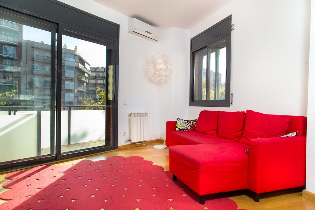 New & Sunny Apartment Barcelona Bagian luar foto