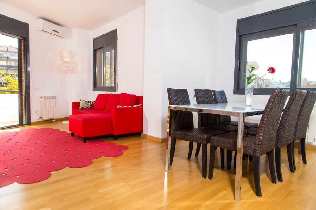New & Sunny Apartment Barcelona Bagian luar foto