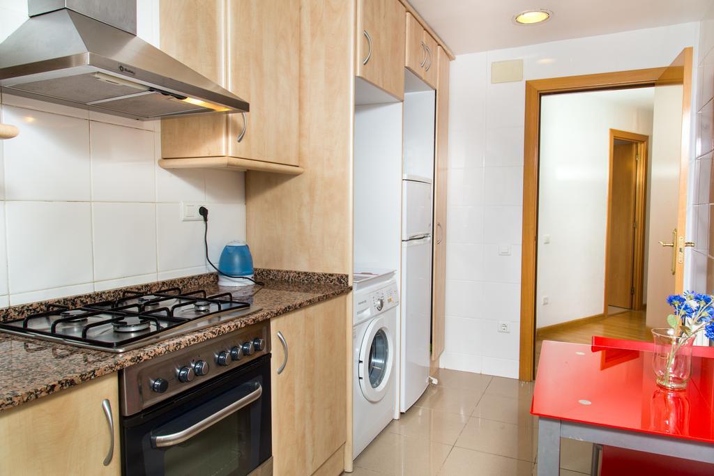 New & Sunny Apartment Barcelona Bagian luar foto