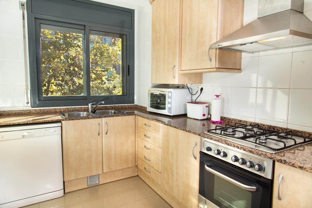 New & Sunny Apartment Barcelona Bagian luar foto