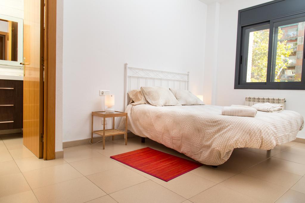 New & Sunny Apartment Barcelona Bagian luar foto